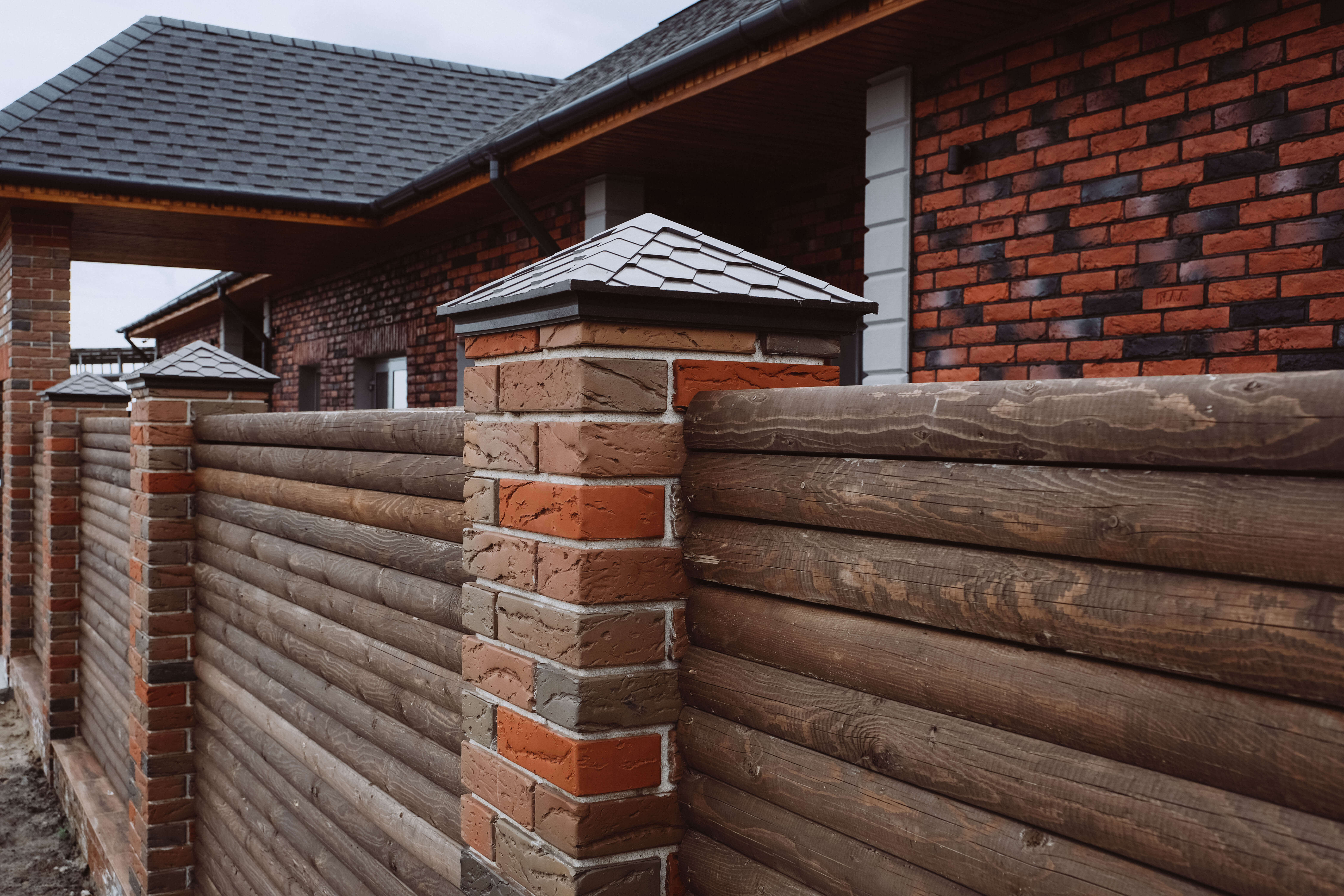 Колпак Zking Эверест Коричневый на столб 1.5х1.5 кирпича (390х390мм) в Кишиневе фото